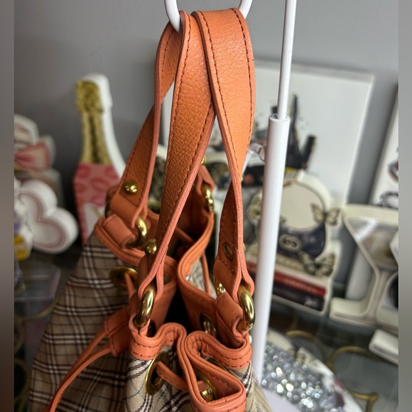 Burberry Blue Label Nova Check drawstring bucket bag EUC - Picture 12 of 17